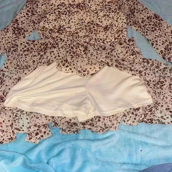 Jodifl Romper - Picture 3 of 4